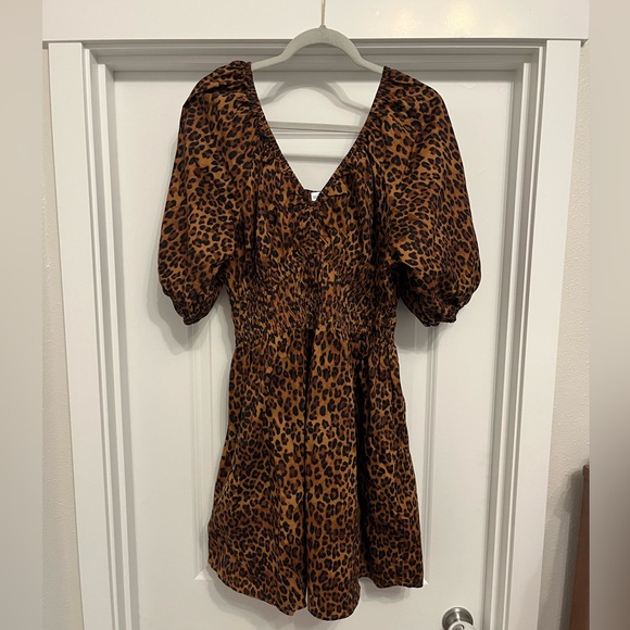 Old Navy Dresses & Skirts - NWT O.N. Leopard Mini Dress - Large Tall